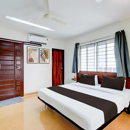 Hotel Townhouse Madinaguda